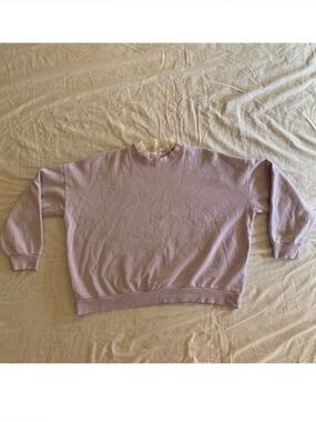 Vintage-Style Pastel Lavender Purple Lace Collar Fleece Lined Pullover Crewneck